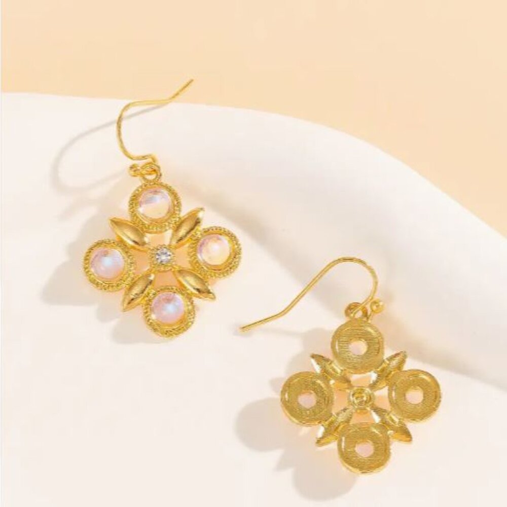 NEW Tomasina Edwardian Gold Plated Glass Cabochon Drop Earrings - Picture 2 of 3